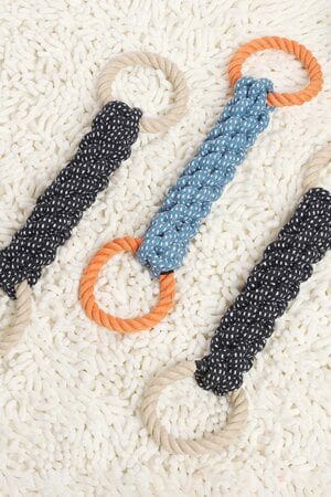 Double-Ring Cotton Dog Rope Toy – Durable Bite-Resistant Interactive Tug Toy for Medium & Large Dogs